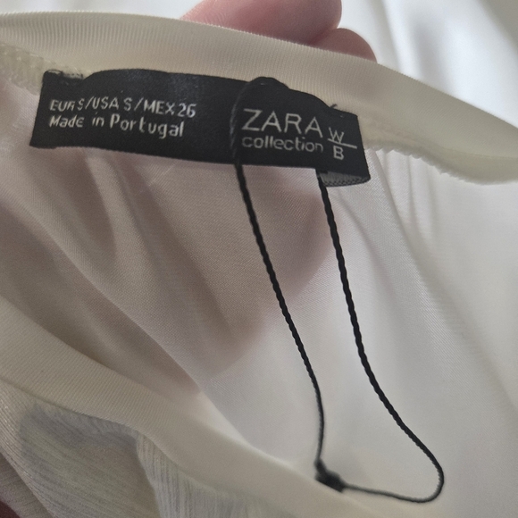 ⭐️Zara White Tank Top Relaxed Fit Sleeveless Size 6 - Picture 4 of 4